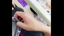 Chồng vô dụng ở công viên thích nhìn người khác lấy đi \”lần đầu\”
